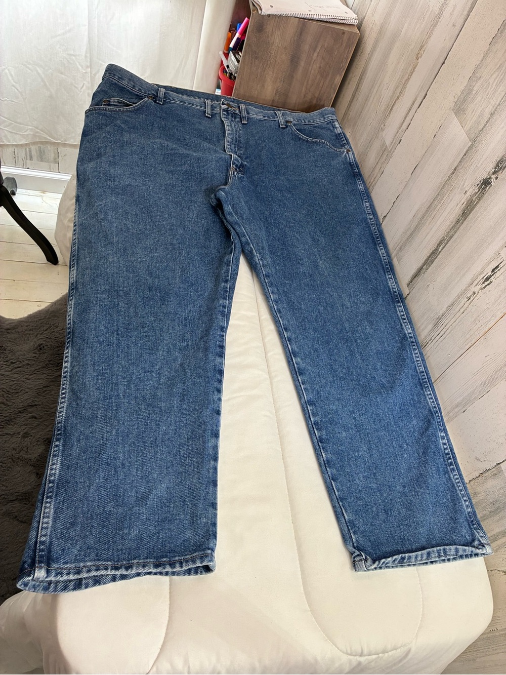 Wrangler Men's Straight-Leg Jeans in Denim Blue 48 x 30